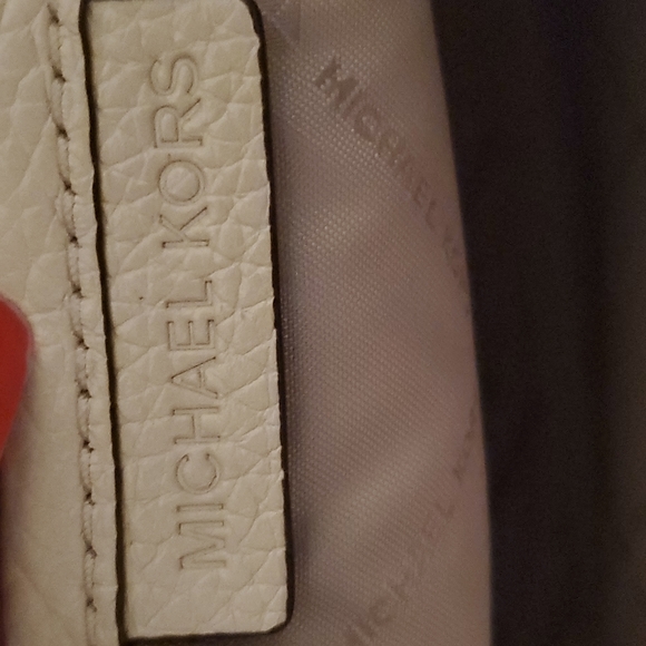 MICHAEL KORS crossbody Pink and Gold beautiful like new only used once. 😍 - Picture 8 of 12